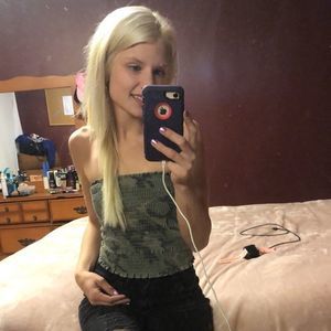 Meet your Posher, Kelsey-